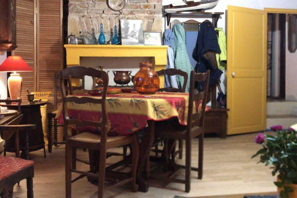 Maisonnette De Charme Climatisee La Machine Buitenkant foto