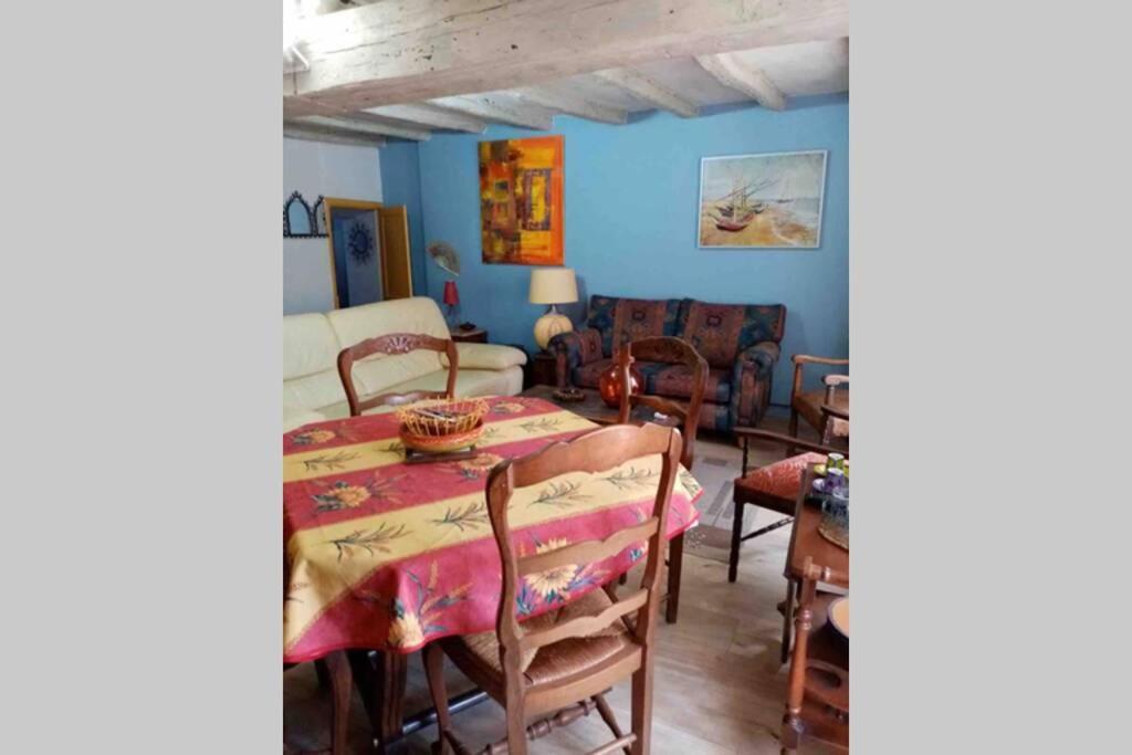 Maisonnette De Charme Climatisee La Machine Buitenkant foto