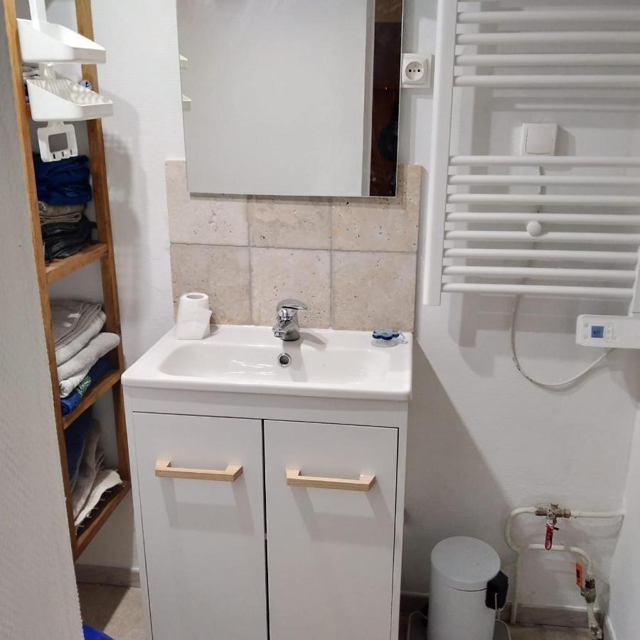 Maisonnette De Charme Climatisee La Machine Buitenkant foto